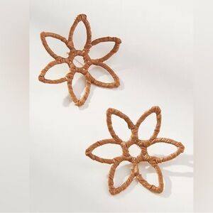 NWOT Anthropologie Open Flower Earrings Tan Raffia